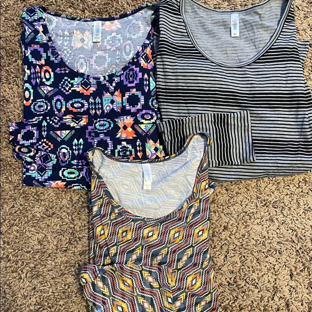 Lularoe tees